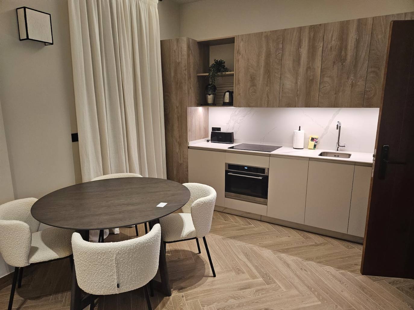 Fotos: los espectaculares nuevos apartamentos turísticos de la plaza del Potro