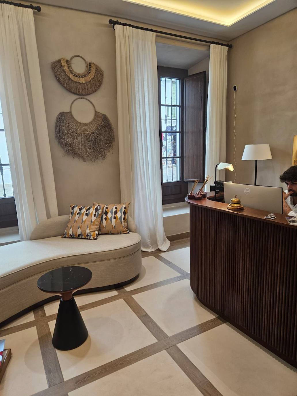 Fotos: los espectaculares nuevos apartamentos turísticos de la plaza del Potro