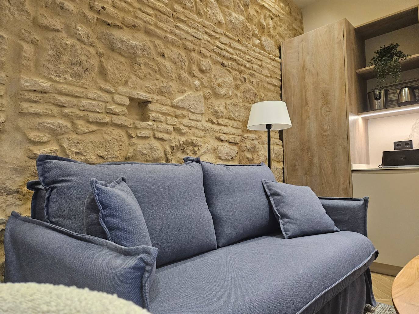 Fotos: los espectaculares nuevos apartamentos turísticos de la plaza del Potro