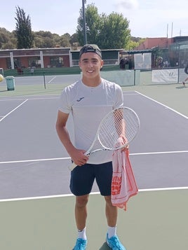 El tenista  toledano Maxi Carrascosa, campeón del ITF J60 de Estepona