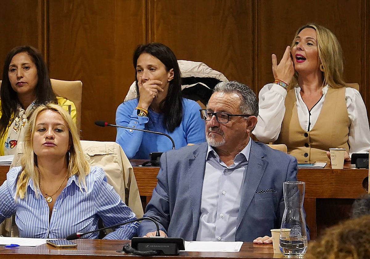 PP, Coalición por el Bierzo y PSOE sacan adelante la Zona de Bajas Emisiones de Ponferrada con el rechazo total de Vox