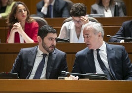 Un diputado aragonés de Vox se mofa de la forma de hablar de Juanma Moreno