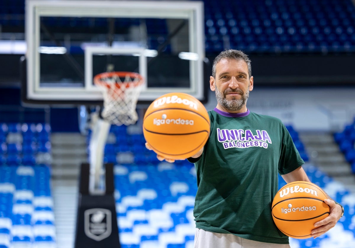 Ibon Navarro en el parqué del Martín Carpena de Málaga