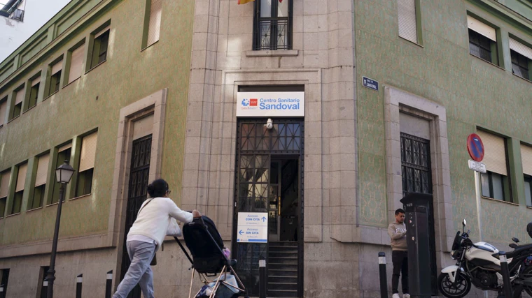 Fachada del centro Sandoval, en Madrid