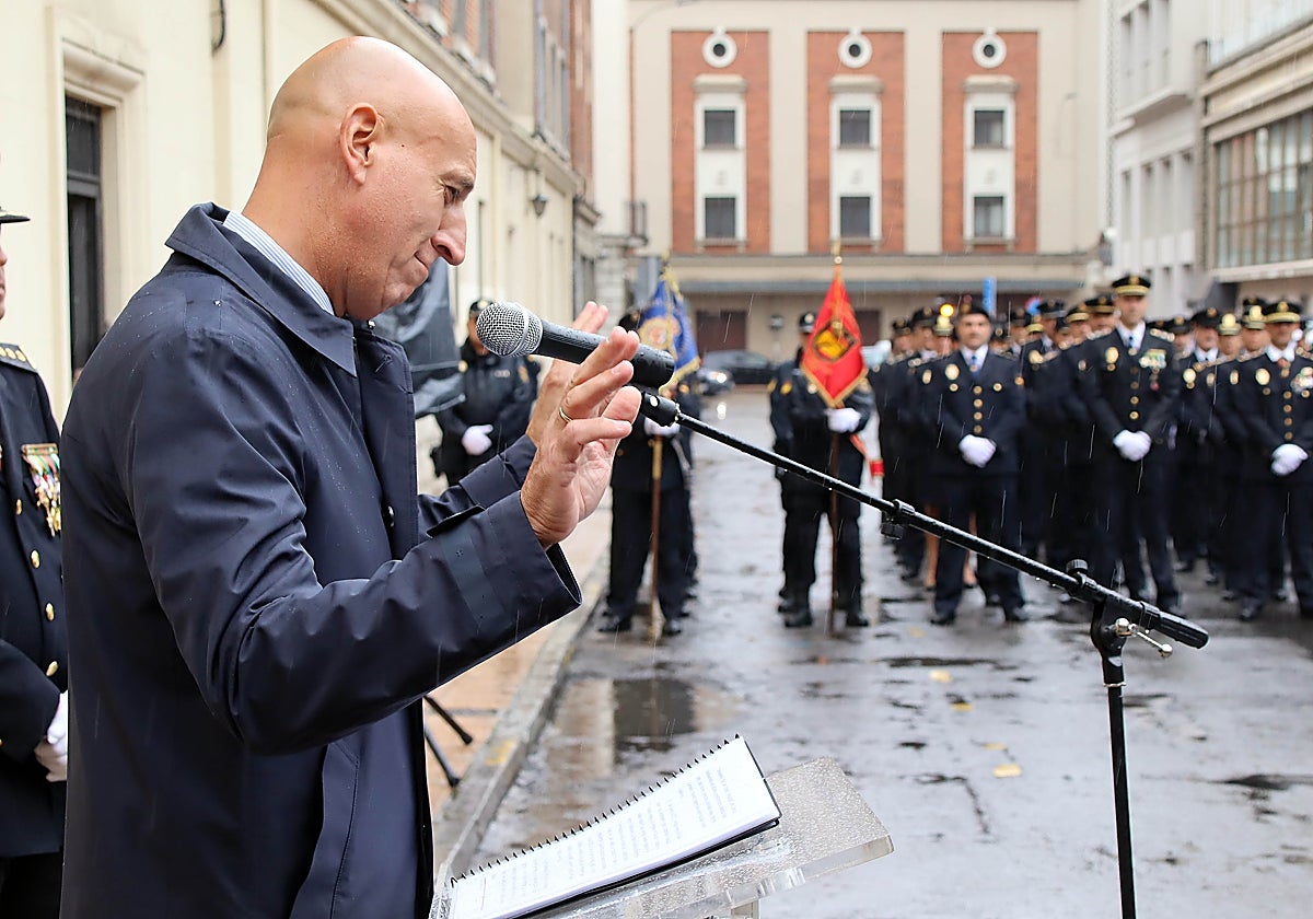 El alcalde de León, José Antonio Diez, este miércoles en un acto de la Policía Nacional