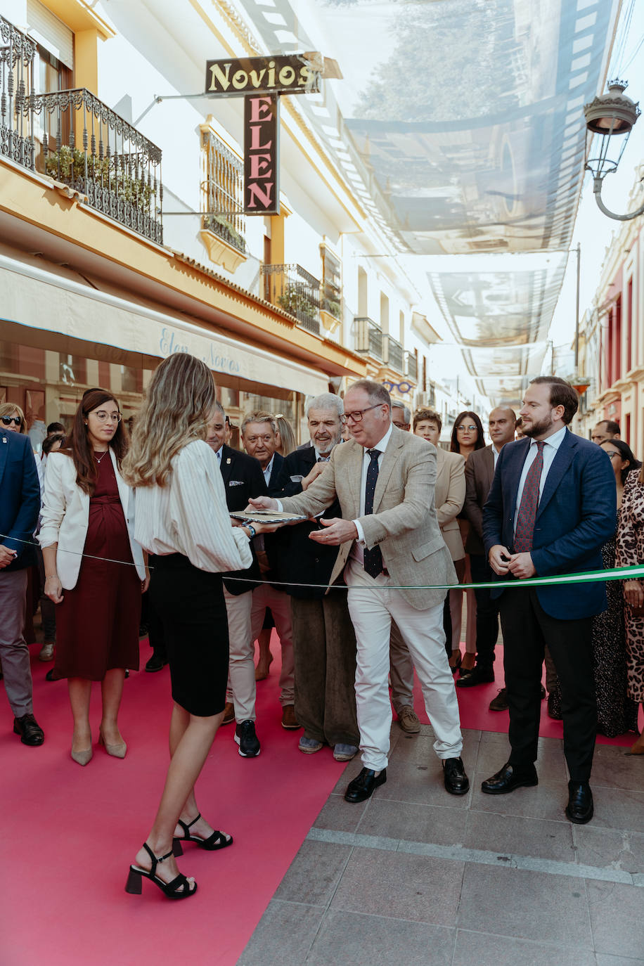 La inauguración de la feria Fuente Palmera de Boda, en imágenes