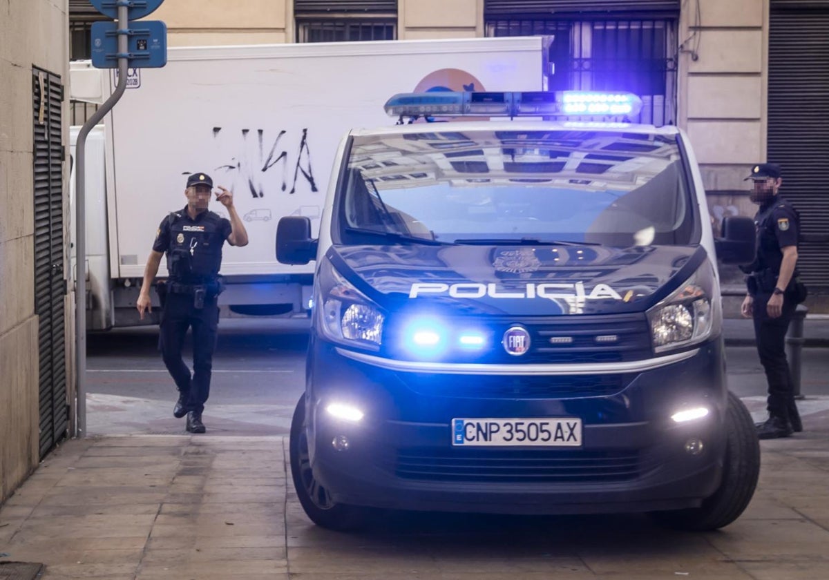 Imagen de archivo de un furgón policial en la Comunidad Valenciana