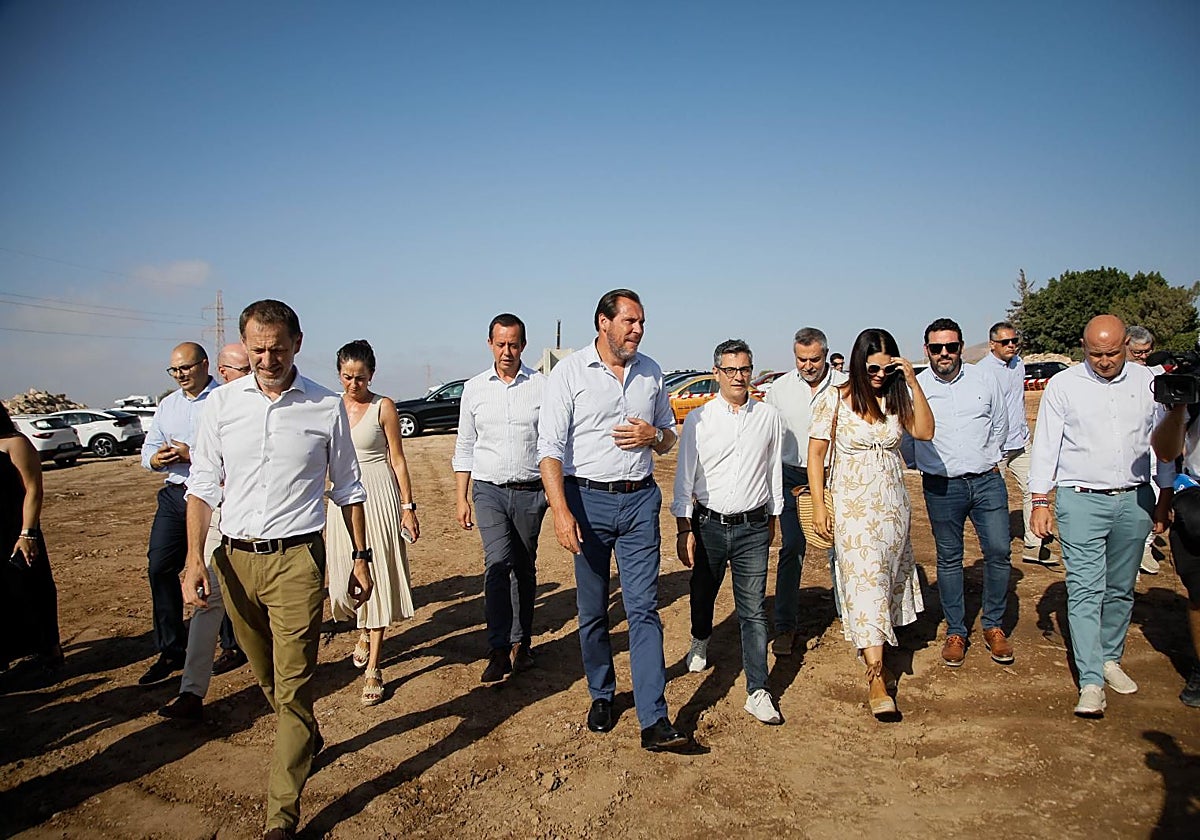 El ministro Óscar Puente en una visita a Almería