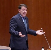 Mañueco, a Tudanca: «¿Qué se siente al haber recibido en sus carnes una buena dosis de sanchismo?»