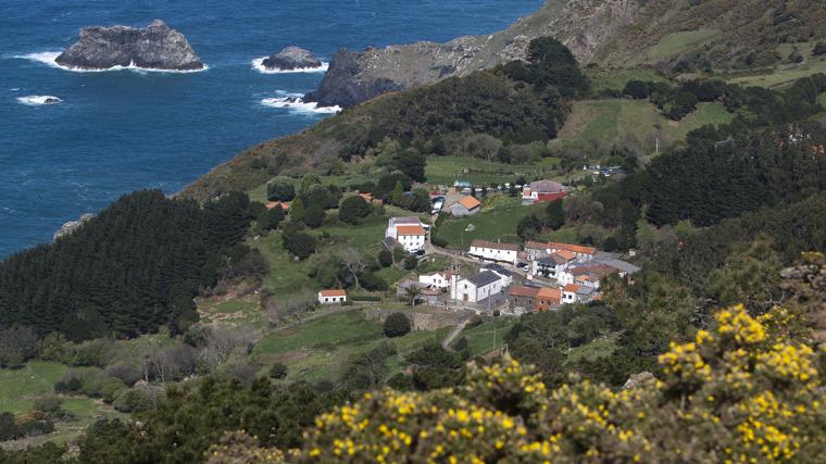 Acantilados de San Andrés de Teixido, al este de Cedeira.