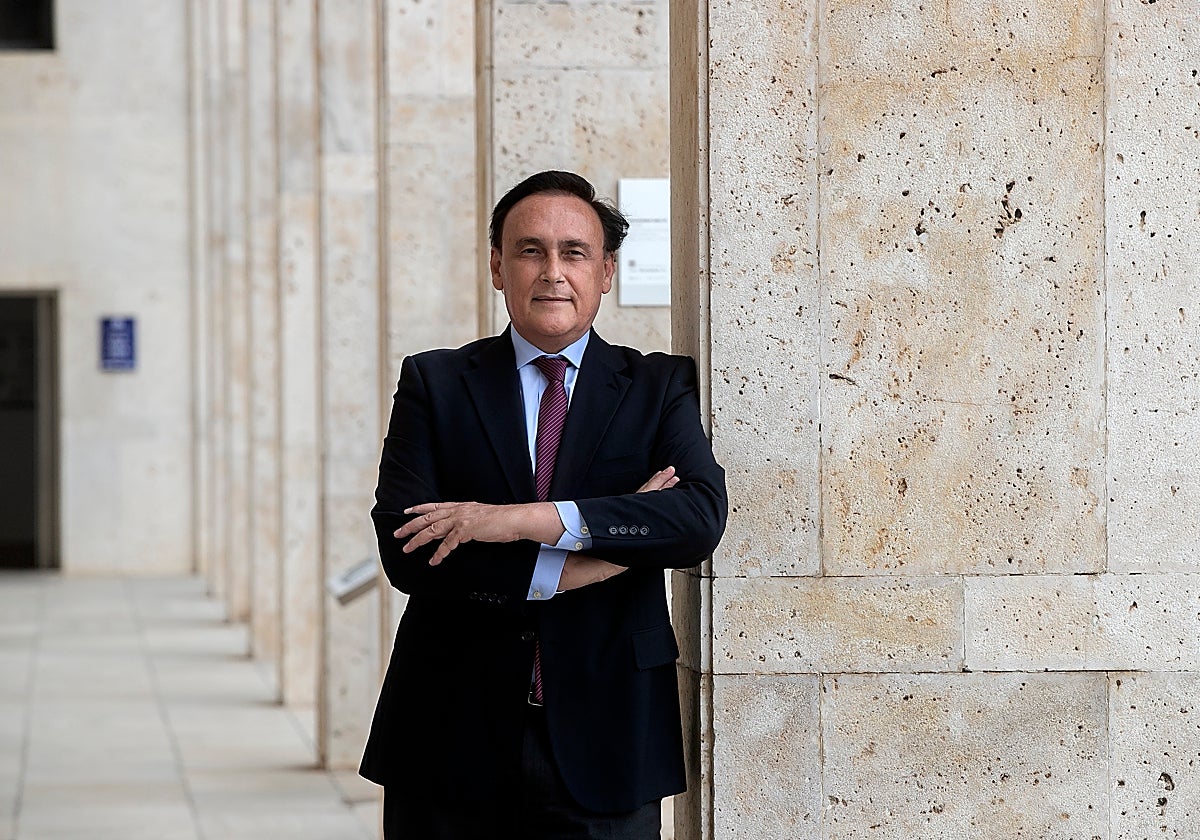 El consejero de Universidad, Investigación e Innovación de la Junta