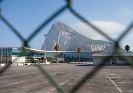 La amenaza de férreos controles en la Verja de Gibraltar se acerca: comenzarán el 10 de noviembre si no hay tratado