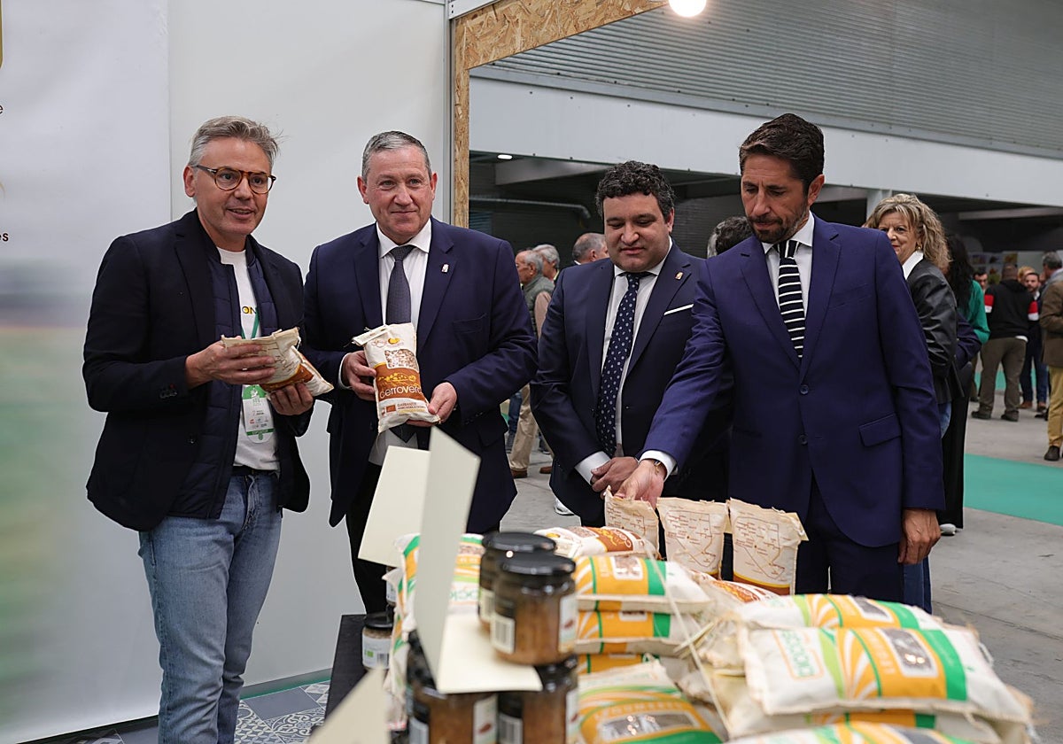 El presidente de la Diputación de Zamora, Javier Faúndez, inaugura la XX Feria Hispano-lusa de Productos Ecológicos 'Ecocultura 2024'