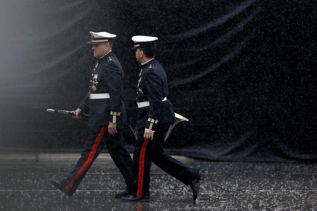 El desfile militar por el Día de la Hispanidad, en imágenes