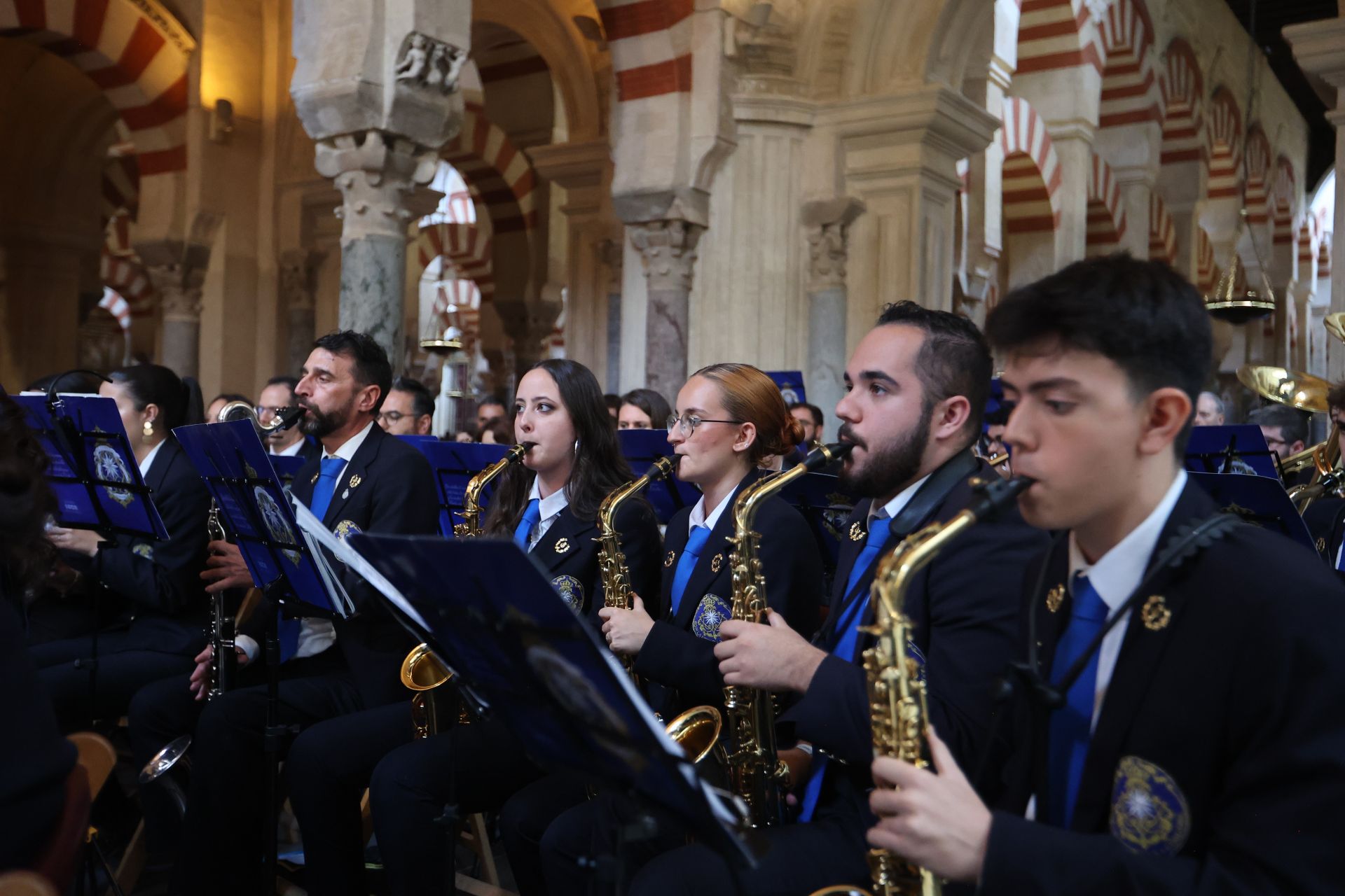 La solemne misa de acción de gracias del Dulce Nombre en la Catedral de Córdoba, en imágenes