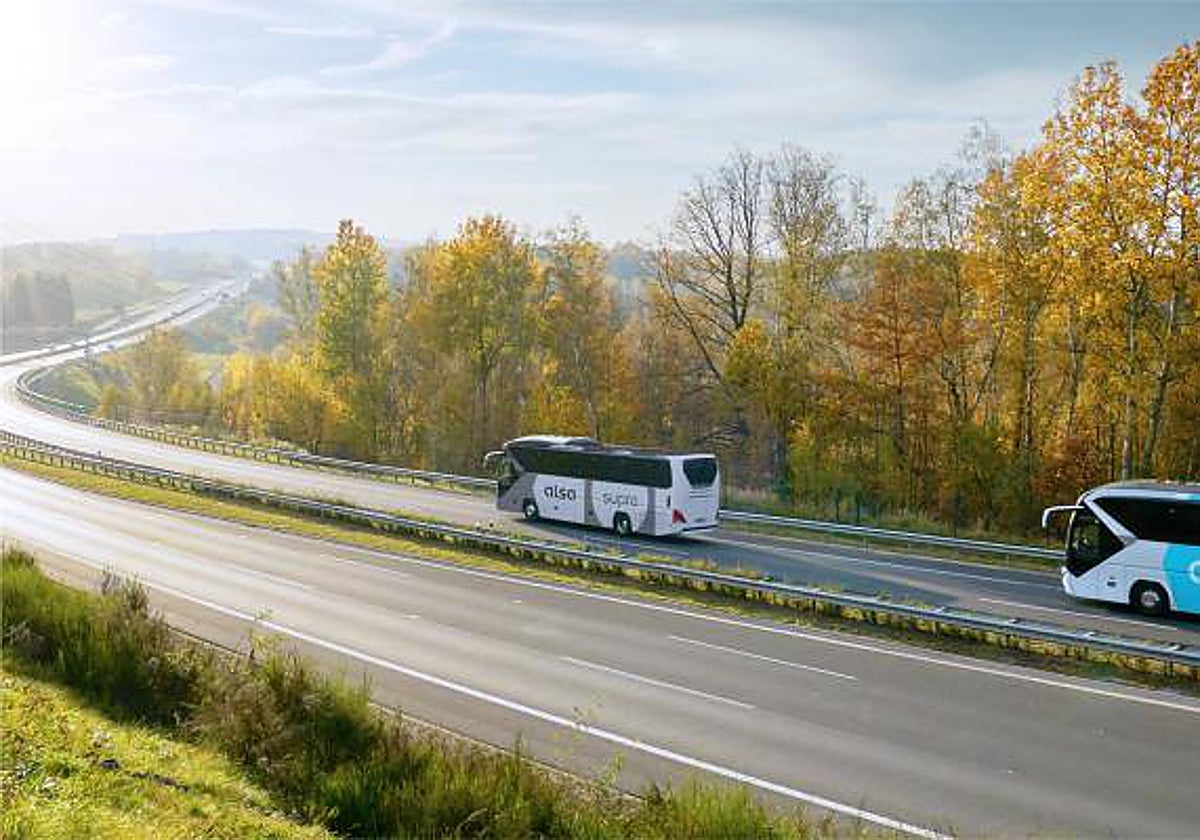 Los autobuses calcinados son de la empresa Alsa