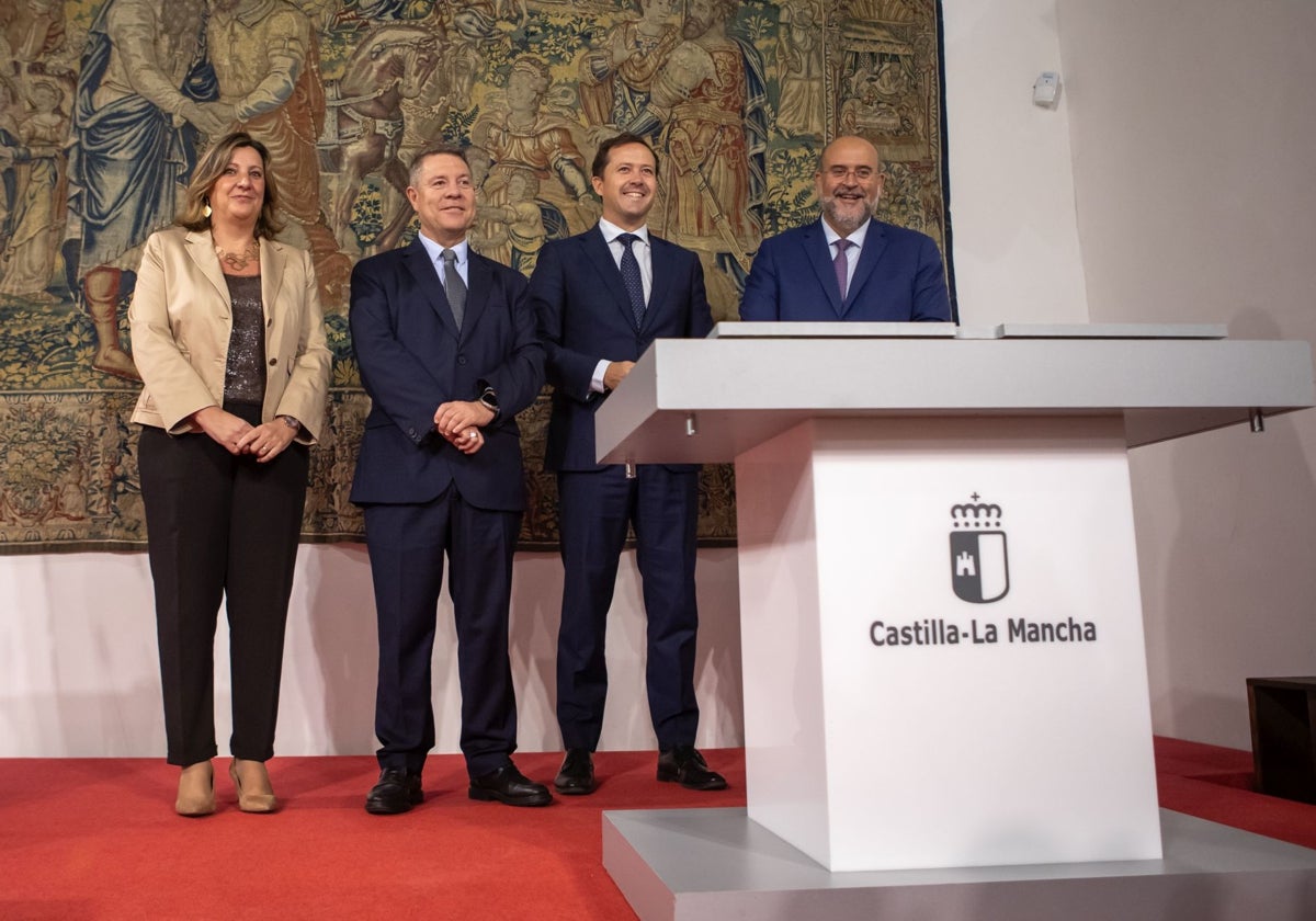 Patricia Franco, Emiliano García-Page, Carlos Velázquez y José Luis Martínez Guijarro