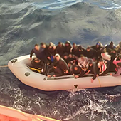 La llamada desde una neumática rumbo a Canarias activa el rescate de 58 migrantes