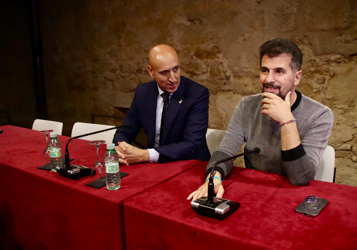 El alcalde de León, José Antonio Díez, y el líder del PSOE de Castilla y León, Luis Tudanca, en la capital leonesa