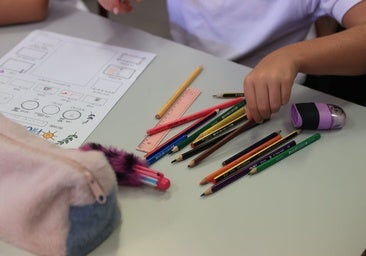 El Gobierno madrileño impulsa la jornada partida pese al rechazo de los profesores, que convocan huelga