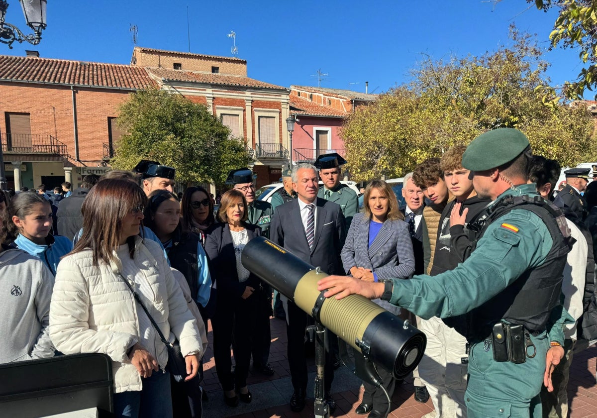 Presentación del Nuevo Plan Director, con el delegado del Gobierno y la consejera de Educación.