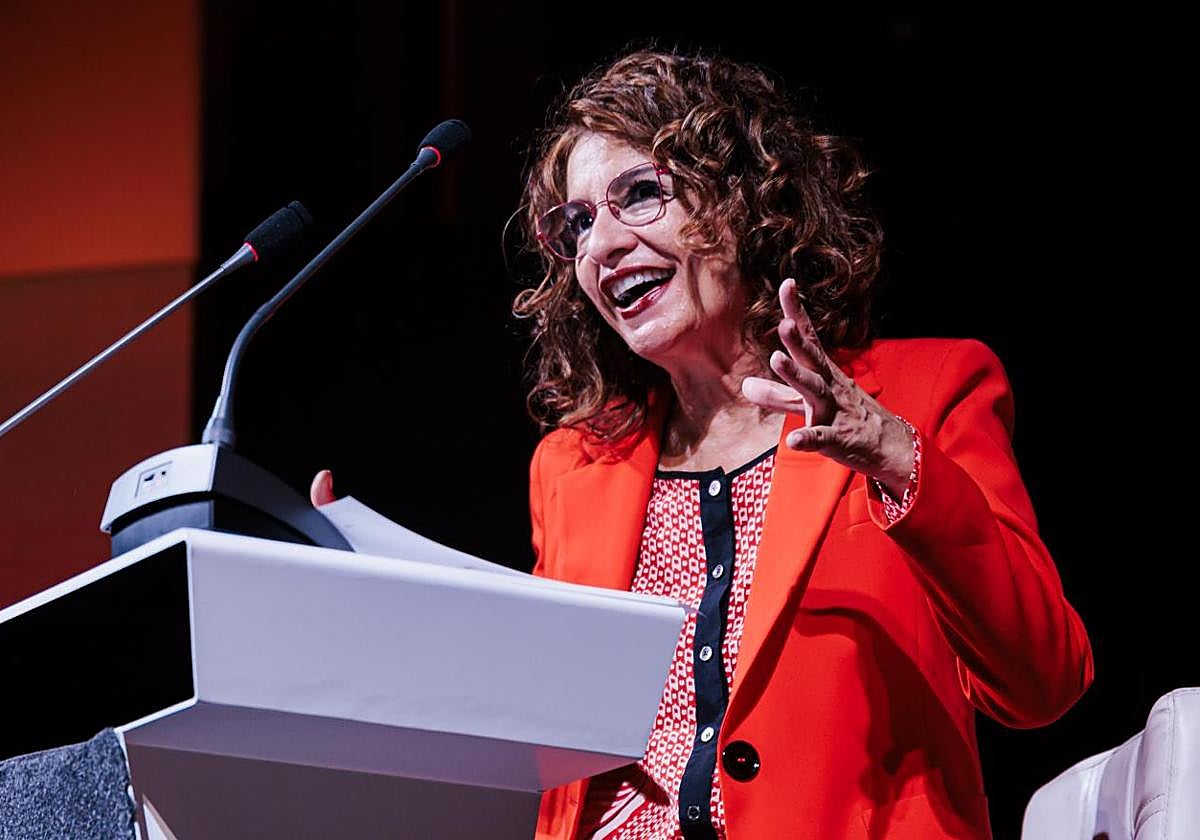 La vicepresidenta Montero, este jueves, durante su intervención en un acto en el Ateneo de Madrid