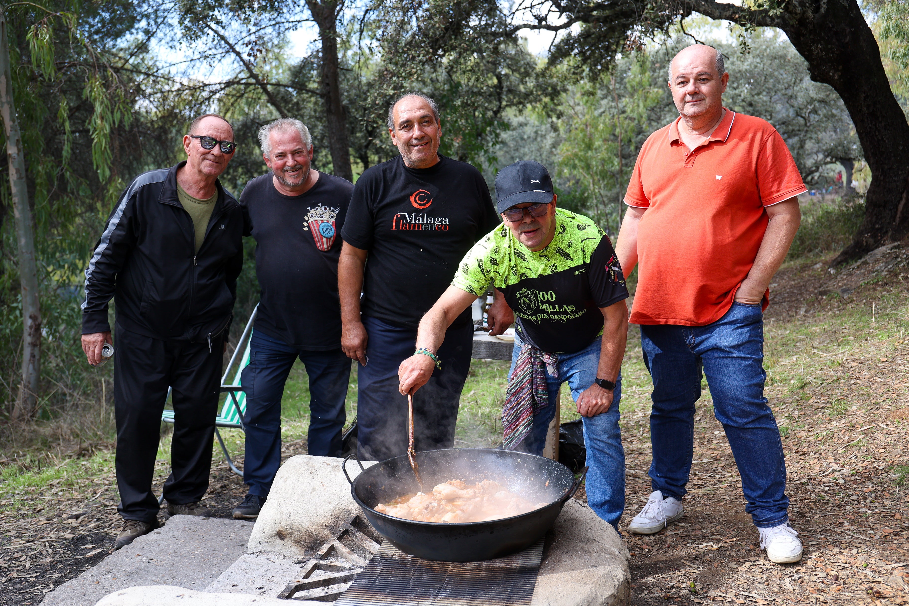 Los inigualables peroles por el Día de San Rafael en Córdoba, en imágenes