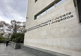 Piden nueve años de cárcel para una mujer por ofrecerle 30.000 euros a un conocido para que matara a un acreedor