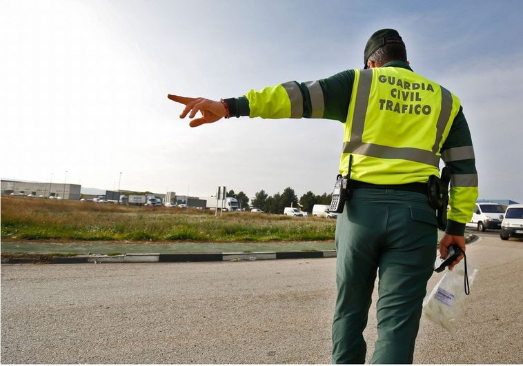 GUARDIA-CIVIL-CONTROL-RzFQUnvuQaAguVtKpLyqa4J-758x531@diario_abc.jpg