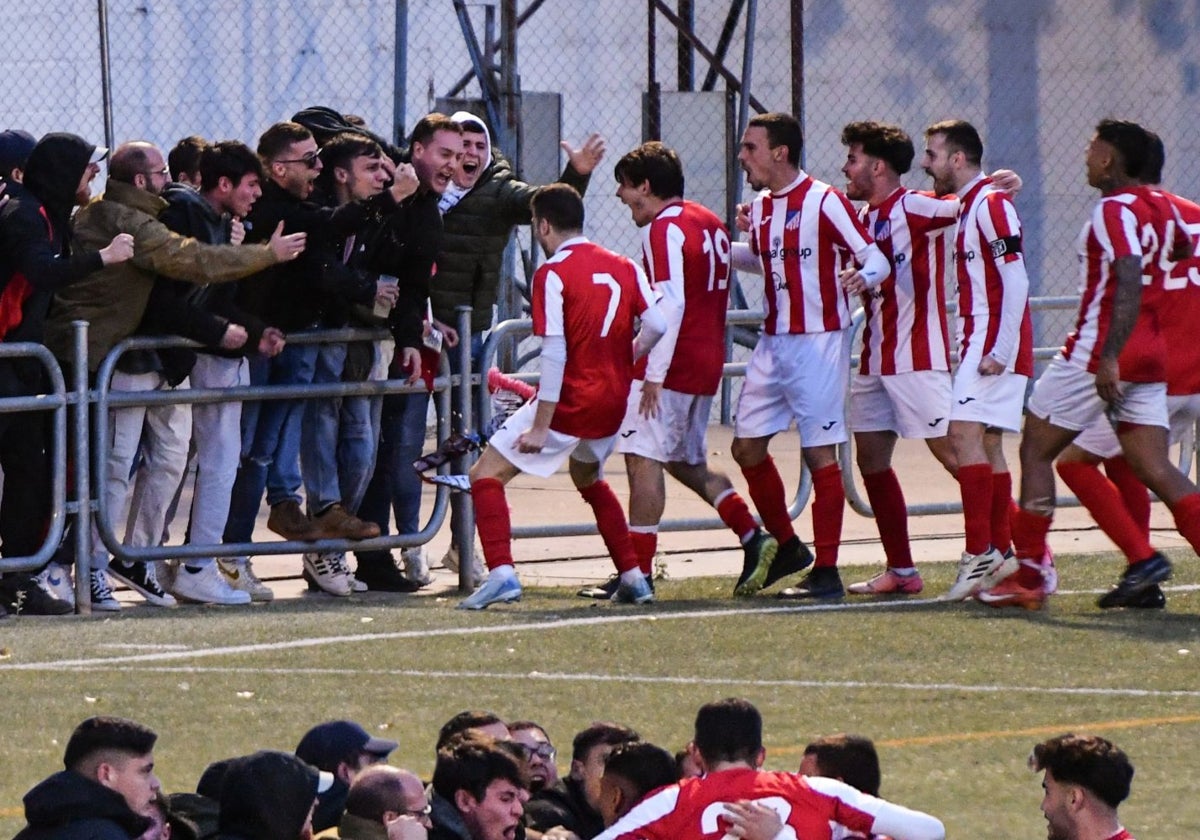 Christian Pérez marcó el único gol en el Madridejos-Orgaceño