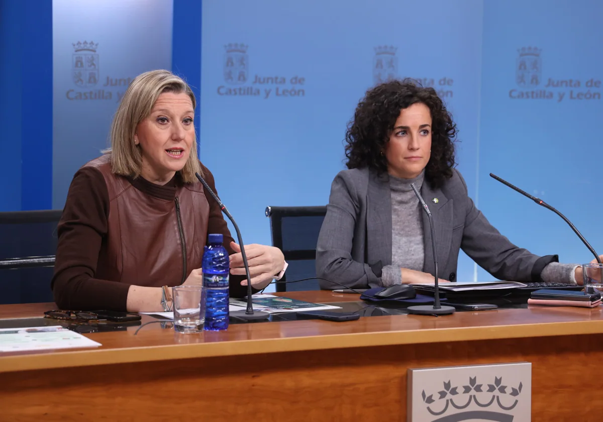 La vicepresidenta de la Junta, Isabel Blanco, con la presidenta del Concyl, María Engracia Pérez.