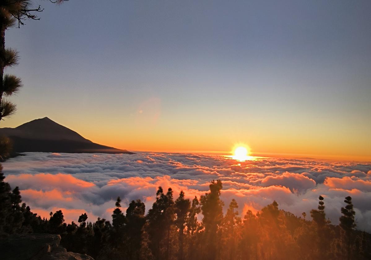 El mirador oculto de Tenerife en el que se puede ver el Teide sobre un mar de nubes: dónde está y cómo llegar