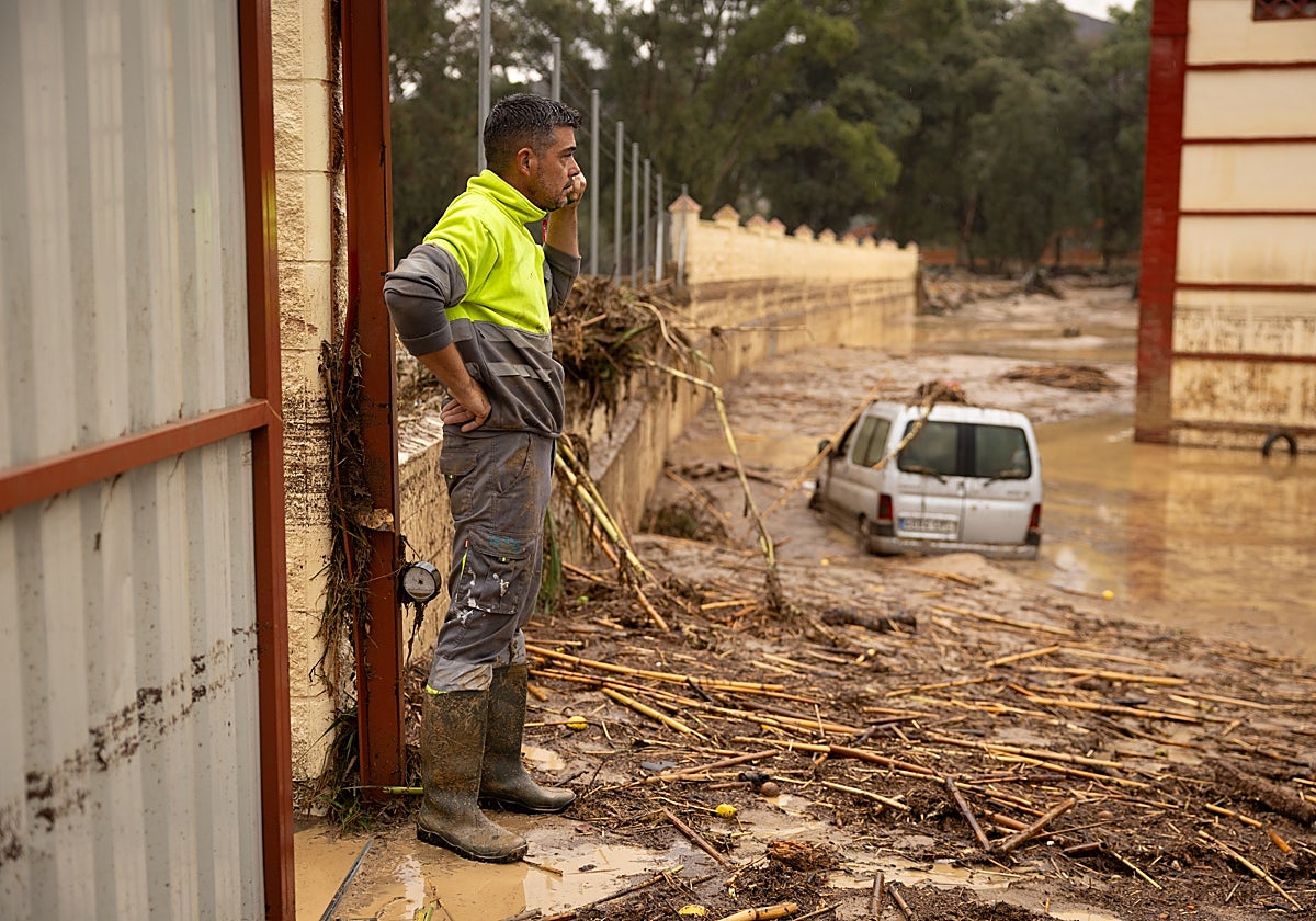 Miguel Osuna ante la devastación de la DANA en Álora