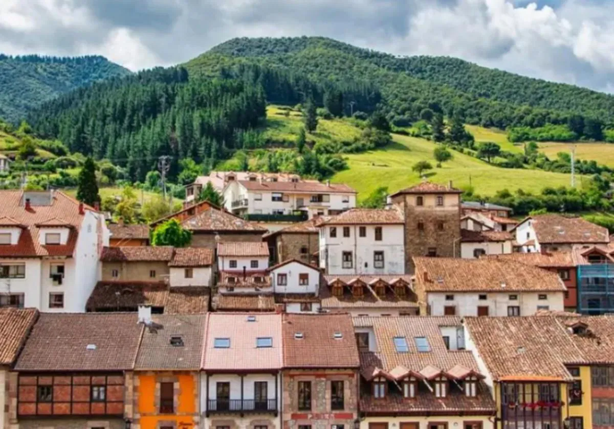 El pueblo más barato de Cantabria para comprar una casa en 2024: 43.000 euros y 180 metros cuadrados