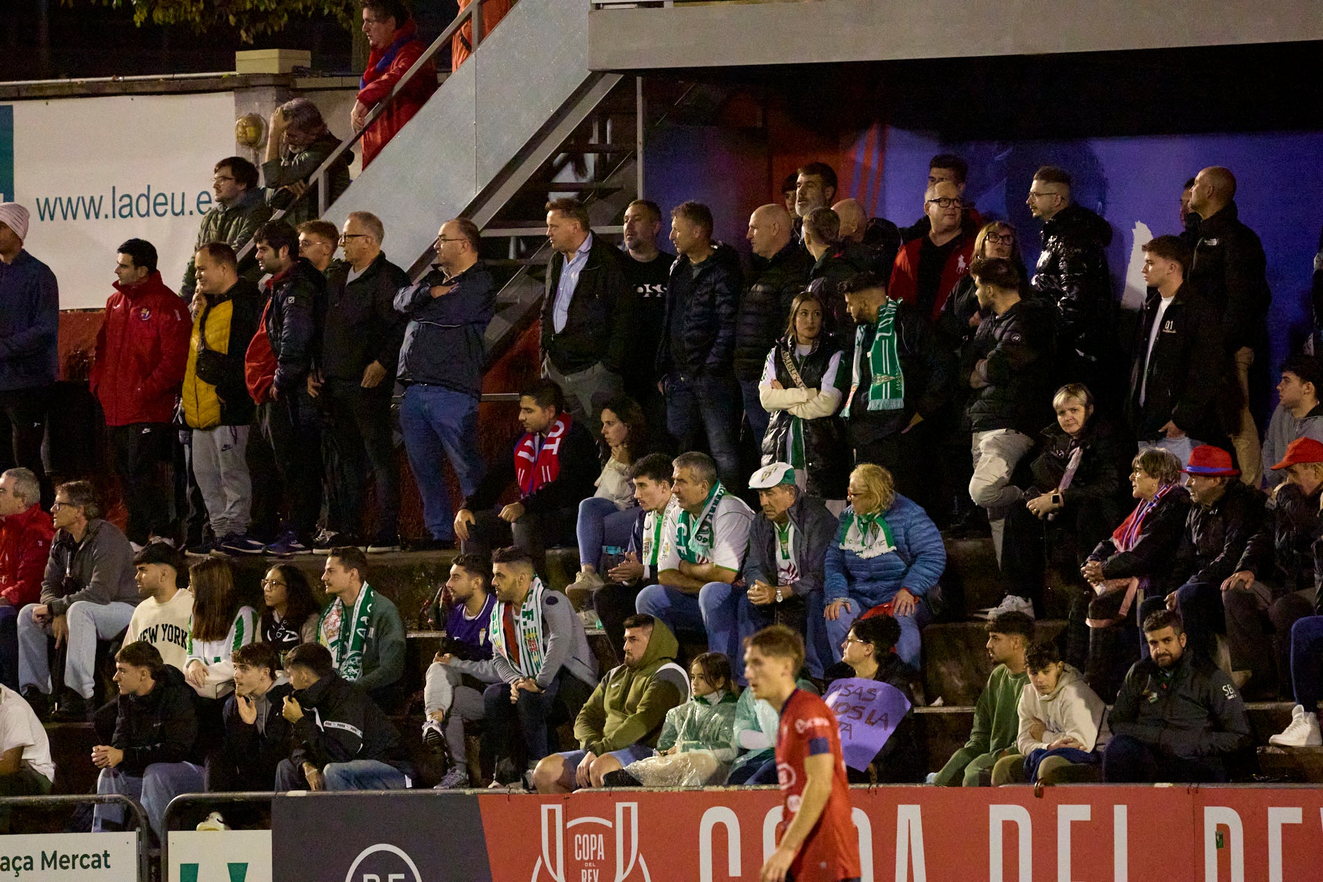 Las imágenes de la sorprendente eliminación copera del Córdoba CF en Olot