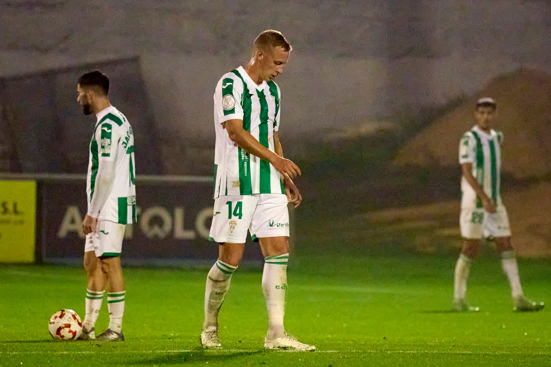 Las imágenes de la sorprendente eliminación copera del Córdoba CF en Olot