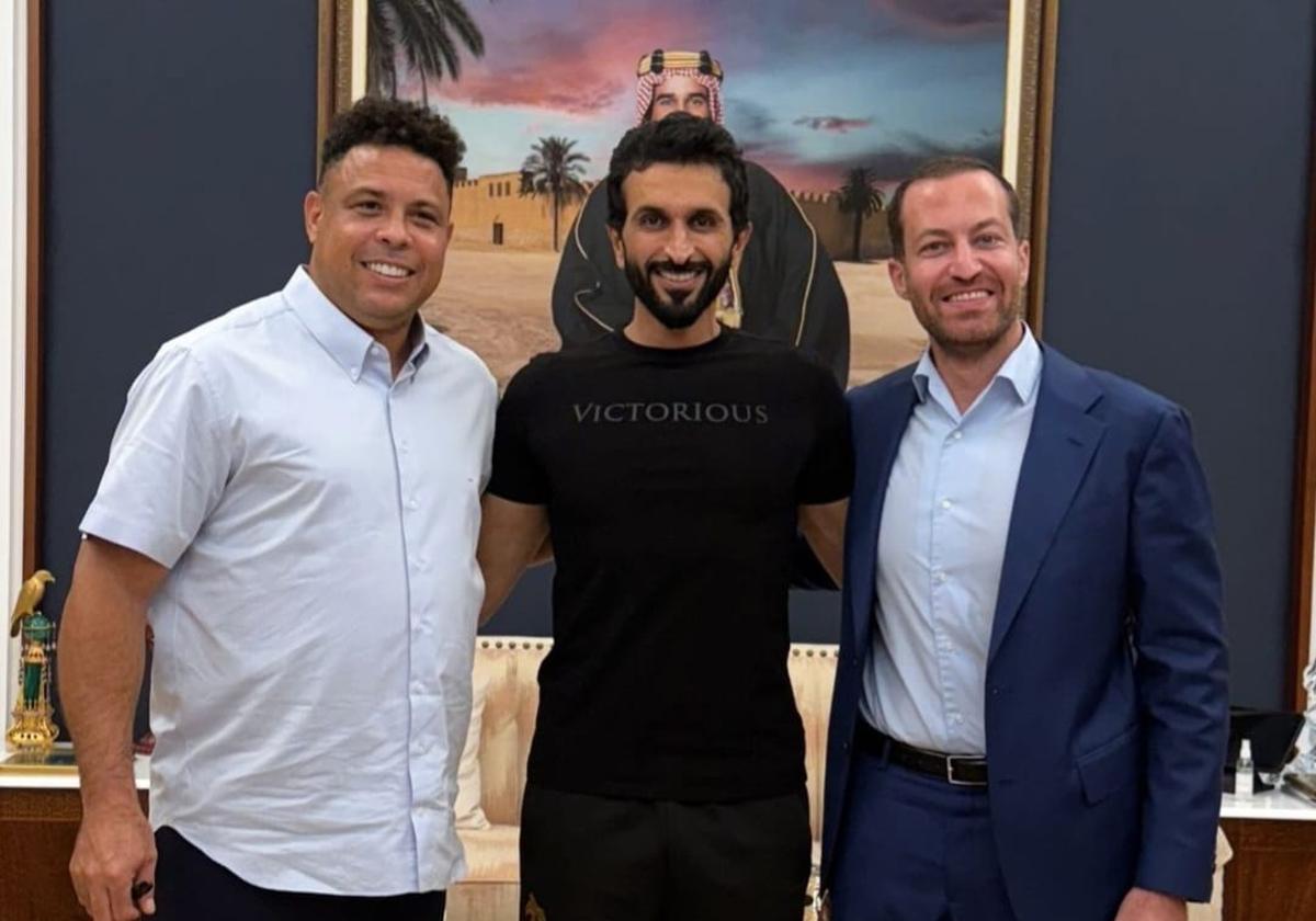 Ronaldo Nazário, Shaikh Nasser bin Hamad Al Khalifa y Faisal bin Jamil