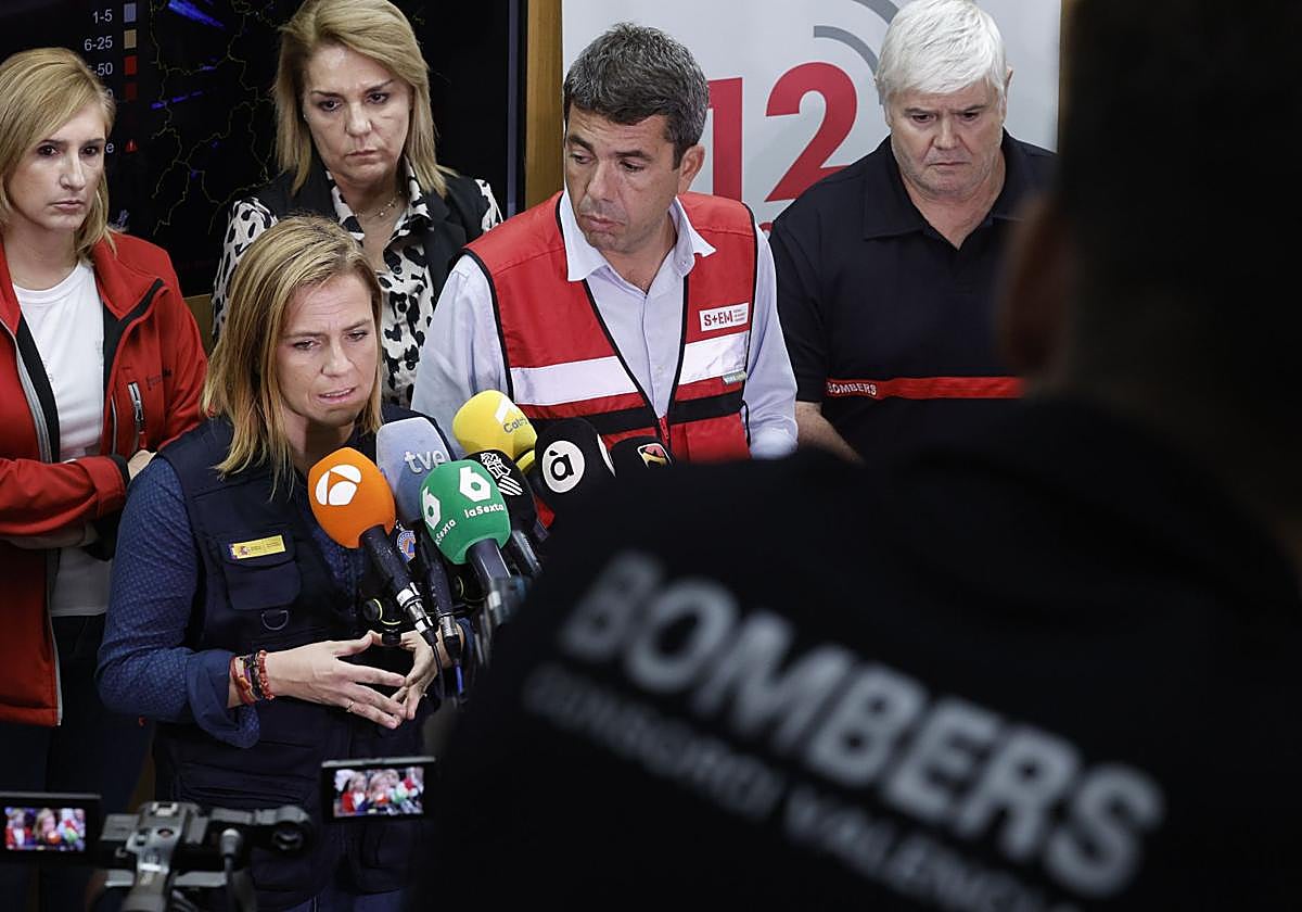 Pilar Bernabé, delegada del Gobierno en Valencia, durante una atención a medios