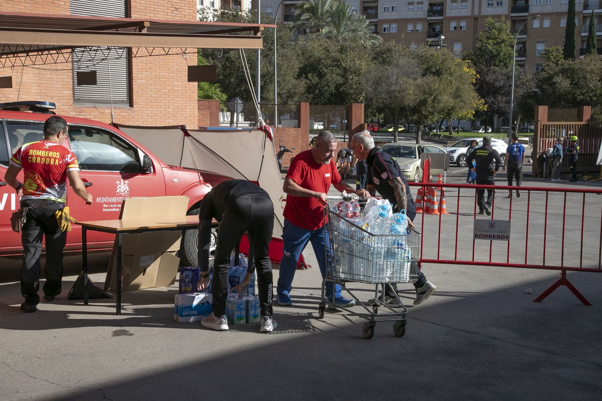 Las donaciones de los cordobeses a los damnificados de la DANA en Valencia, en imágenes