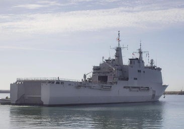 El buque Galicia, hacia Valencia: un coloso que ha servido en el Prestige y contra los piratas