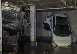 «Buscamos en los garajes, en bajos, coches y playas»: lucha agónica a contrarreloj para hallar desaparecidos en Valencia