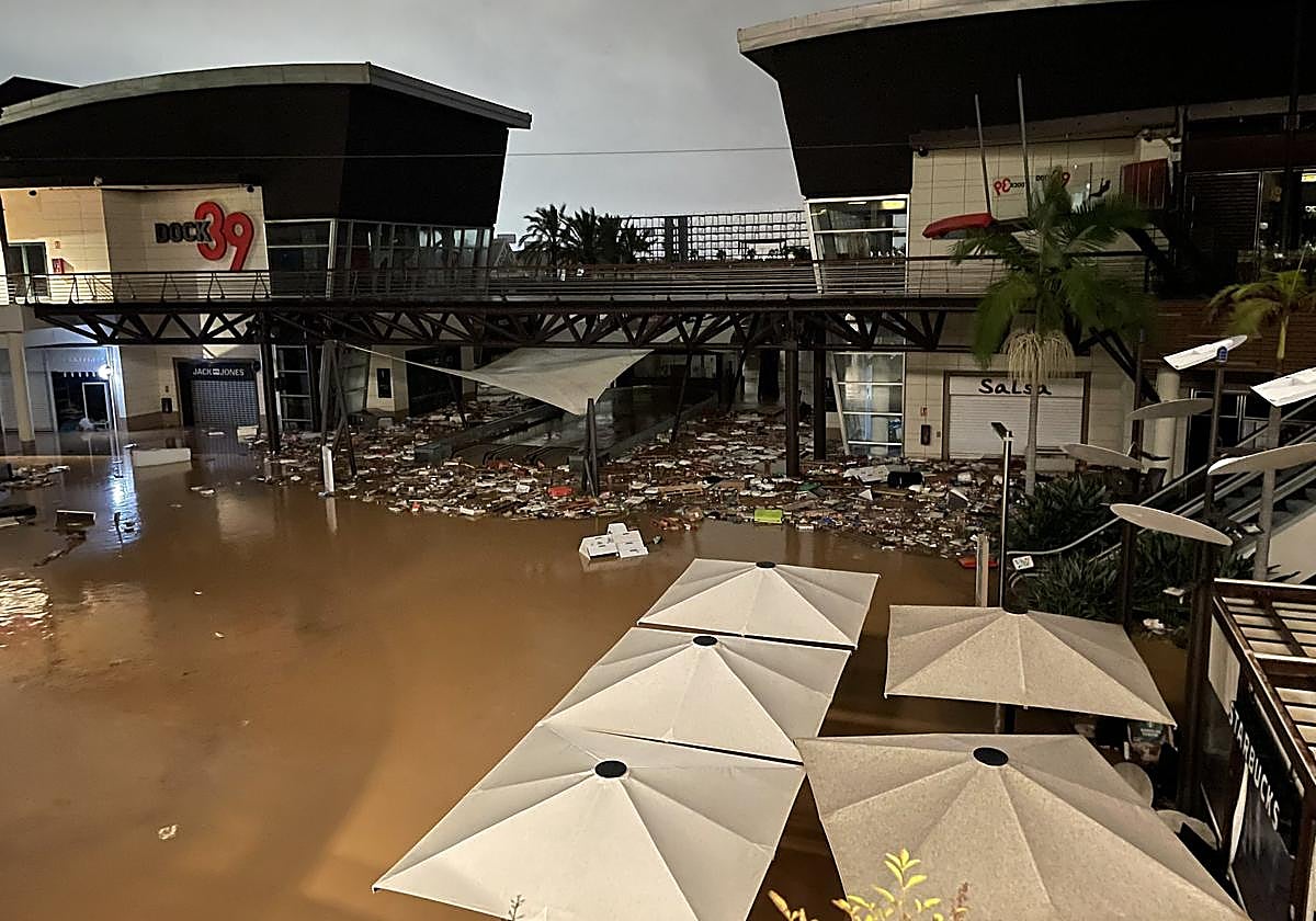 Así se encontraba el CC Bonaire la noche del 29 de octubre