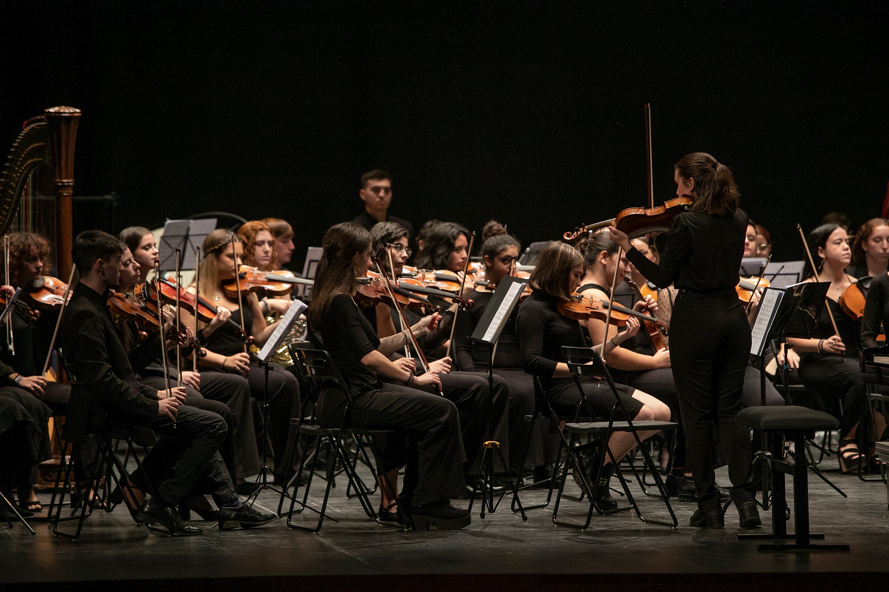 El concierto de Emin Kiourktchian y la Orquesta Joven de Córdoba, en imágenes