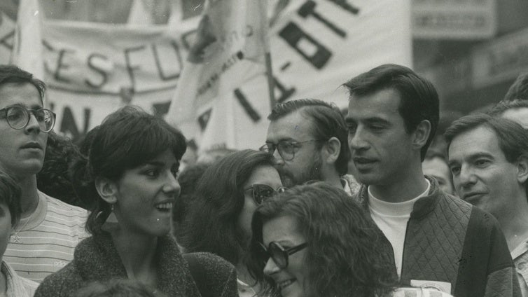 La marcha anti-OTAN que llenó la Ciudad Universitaria y donde la cerveza se pagaba con 'psoetas'