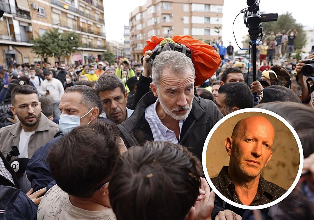 El Rey habla con los afectados de la DANA en Paiporte y Simon Sebag Montefiore