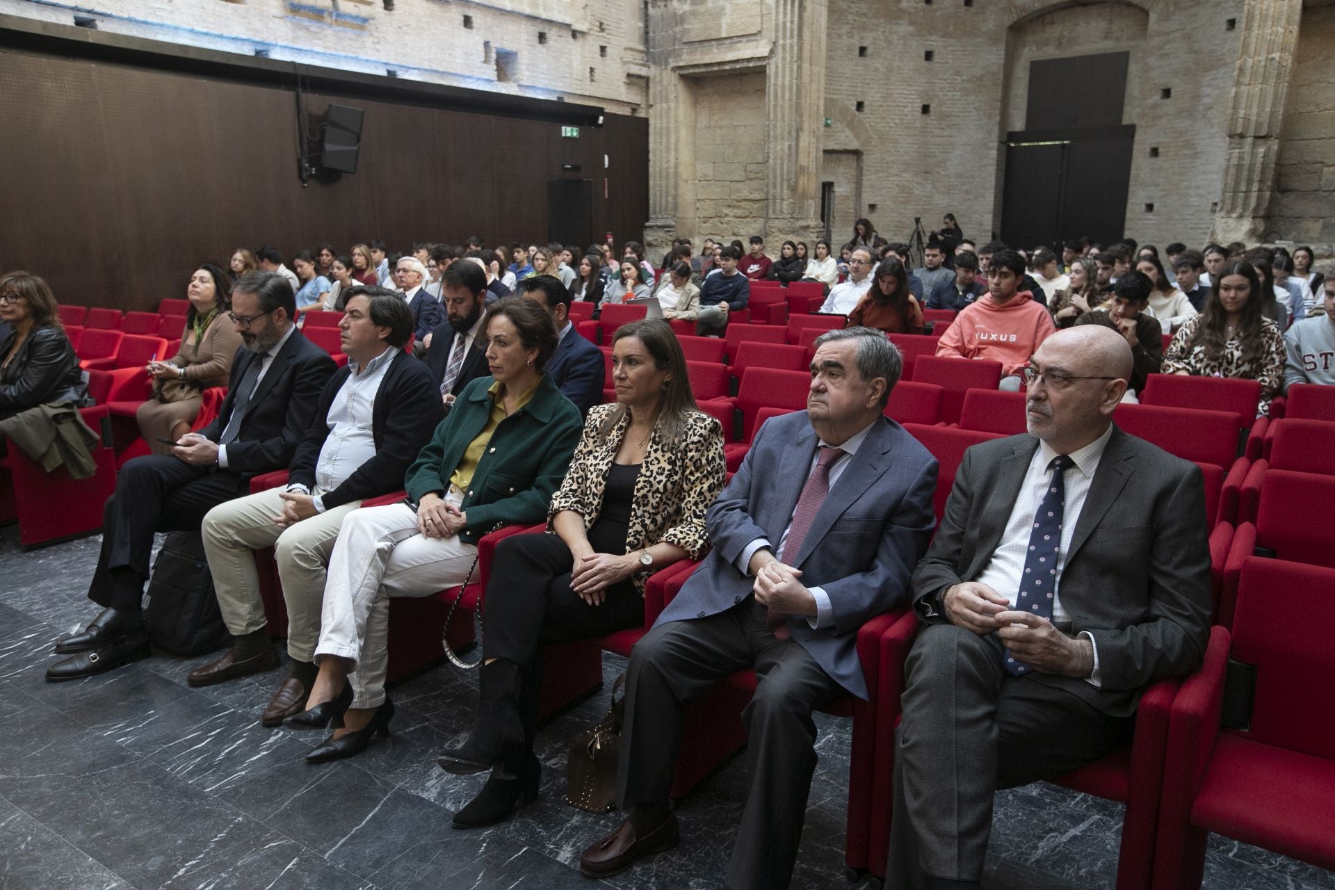 El coloquio sobre el consenso y la Constitución en Córdoba, en imágenes