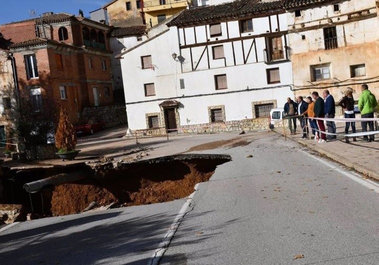 puente-landete-Rv8tnAc2HwuadRib0IUPewM-758x531@diario_abc.jpg