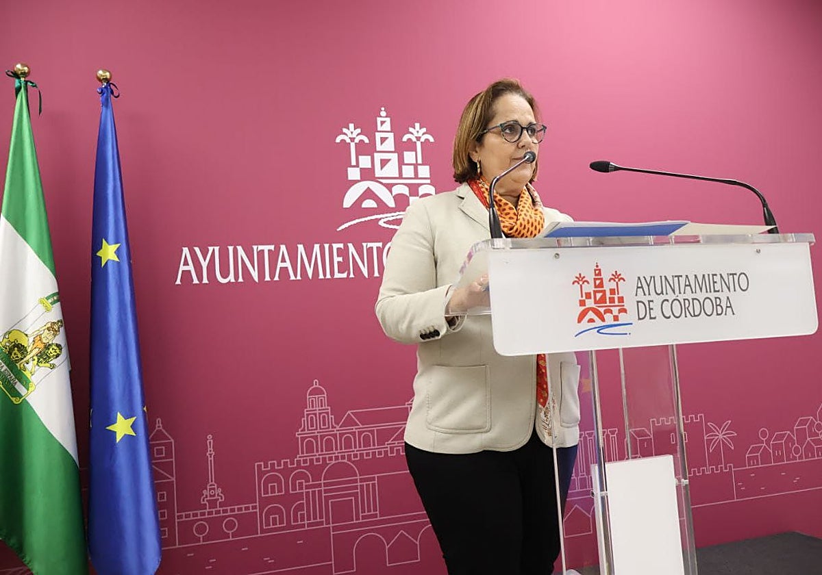 La presidenta del Imdeec, Blanca Torrent, este martes en el Ayuntamiento