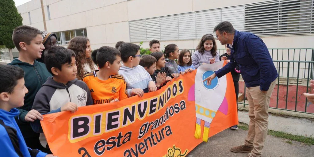 Ya son 62 los alumnos de Valencia en centros de educación de Castilla-La Mancha tras la DANA