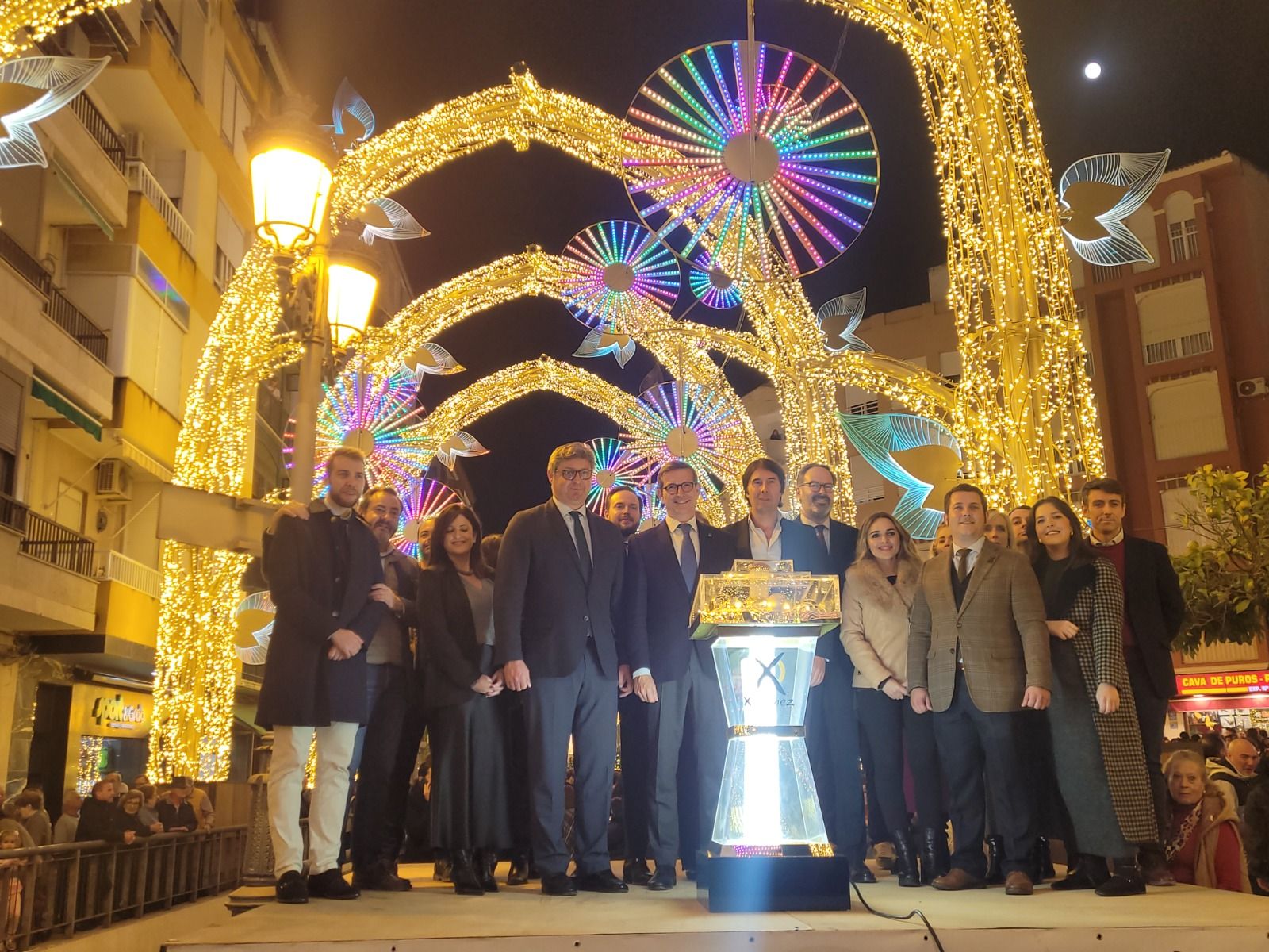 La inauguración del alumbrado navideño en Puente Genil, en imágenes